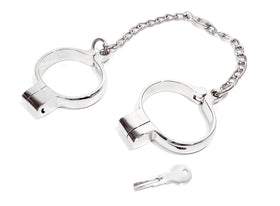 Hamburg-8 | Chained Ankle Irons
